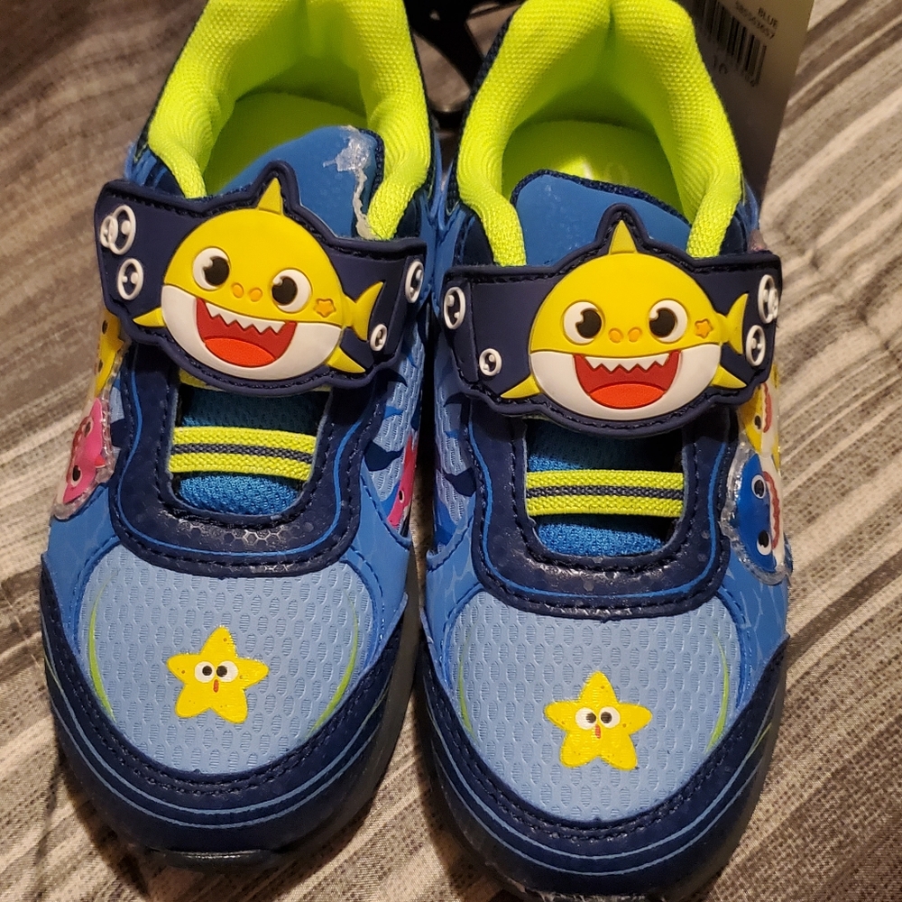 Boys toddler shoes.